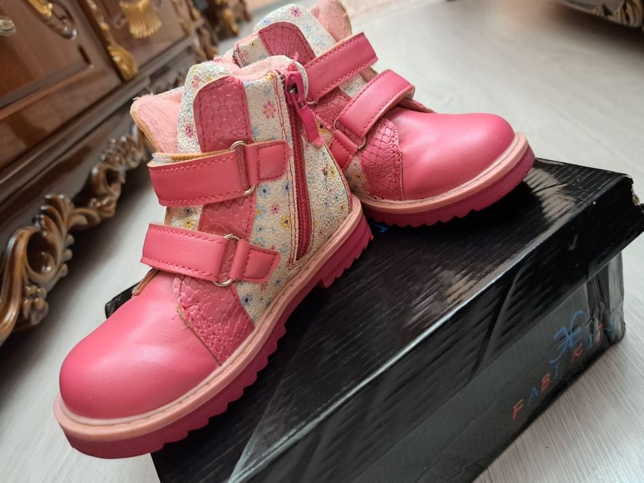 Детские ботинки для девочек