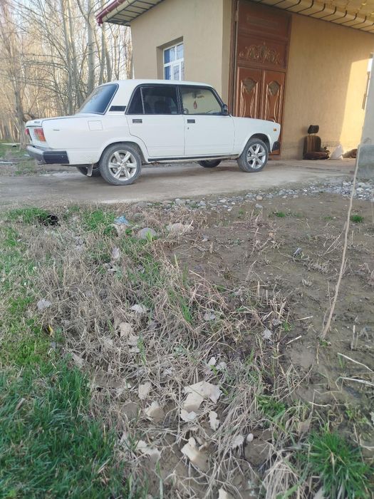 07  moshinasi sotiladi