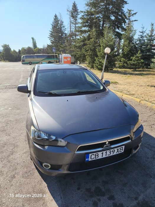 Продавам Mitsubishi Lancer 1.5 с газ