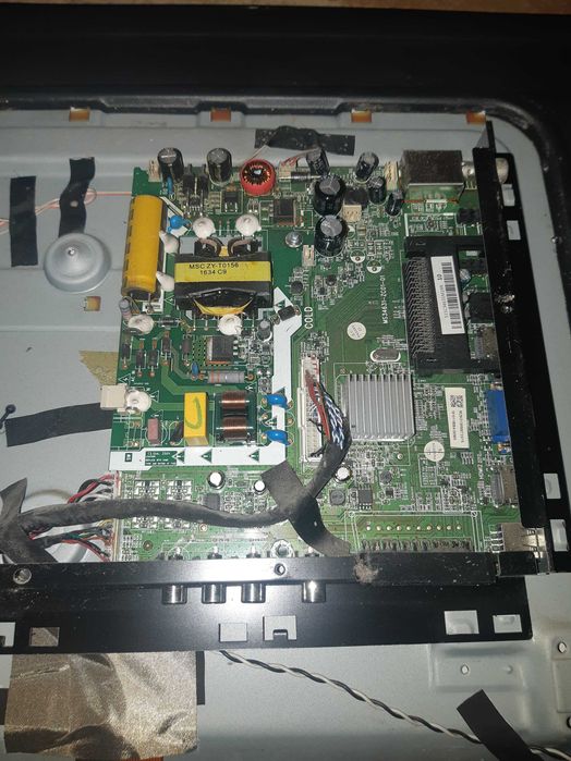 Телевизор Haier LE32B8500T на запчасти