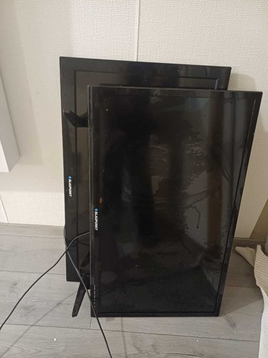 Vand TELEVIZORE Samsung si Telefunken   32 INCI pentru piese