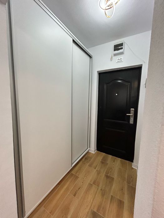 Inchiriez garsoniera