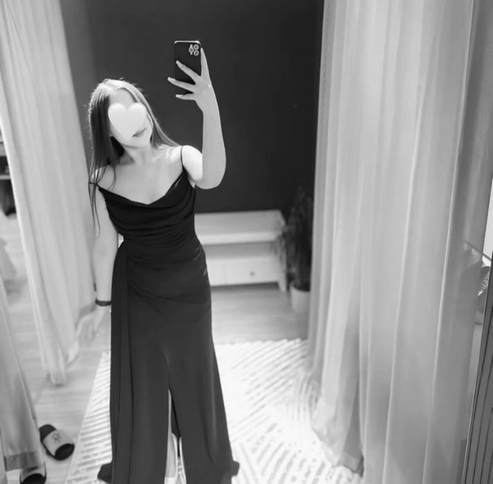 Вечернее чёрное платье 44-46