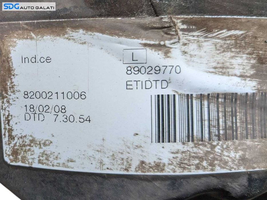 Far Dreapta Halogen Dacia Logan 1 2004 - 2012 Cod 8200211006 89029770 (Ureche Superioara Lipsa) [L8457]