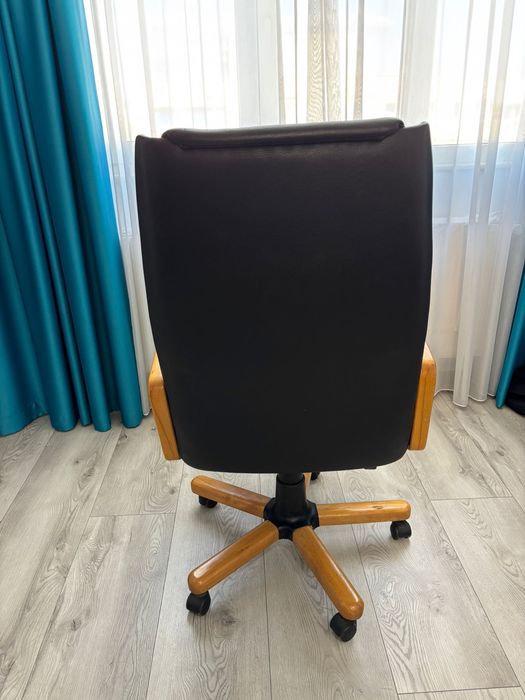 Scaun Birou din Piele