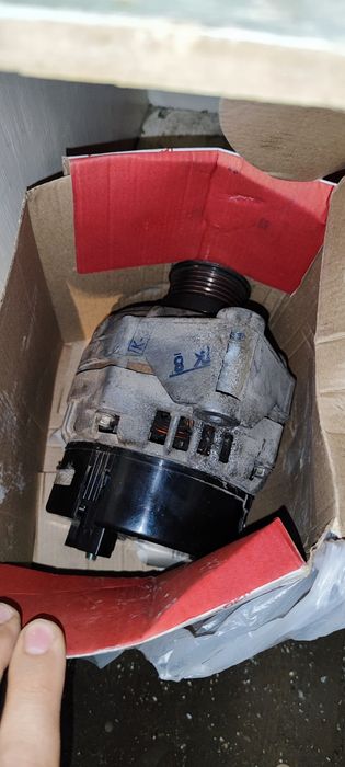 Продам Генератор на приору