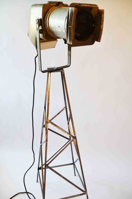 Заваръчни услуги,ремонт на място и реализация на нестандартни идеи