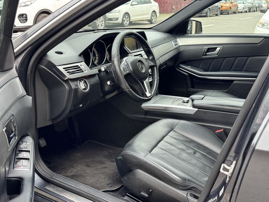 Mercedes E200 An 2014 Paket Avantgarde / Faruri led / Trapa