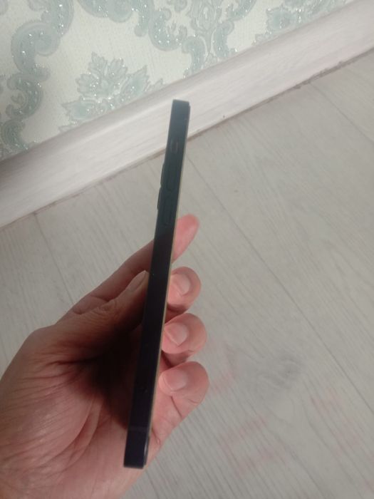 Айфон 12 128 гб батарея 76%