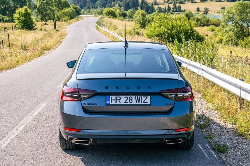 Skoda Superb 2.0 TSI 280 CP