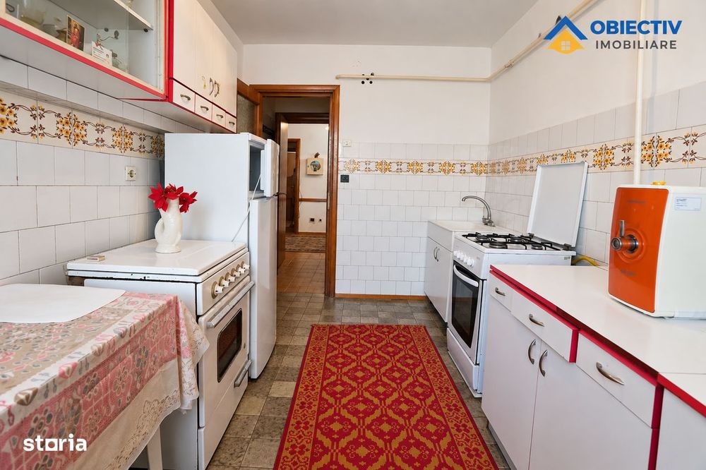 Apartament 3 camere/ 2 balcoane + boxa CENTRU Dioda