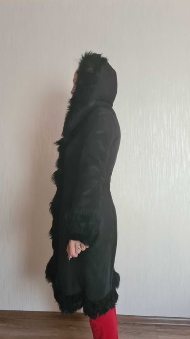 Продам дубленку размер 42-44 бу