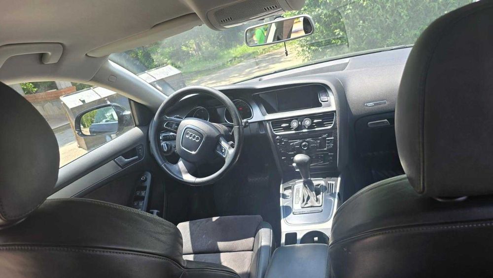 Audi A5 Sportback V6 2.7 TDI 2010 automat (multitronic) 190 CP