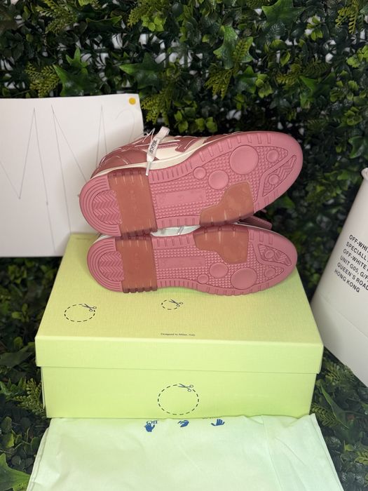 AdidasiOFF-WHITE Out Of Office OOO Sneakers white baby pink special