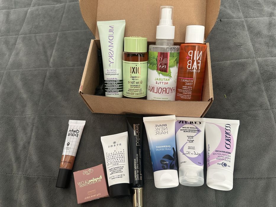 Нови гримове: руж, тонер PIxi, серум с вит.С, скраб