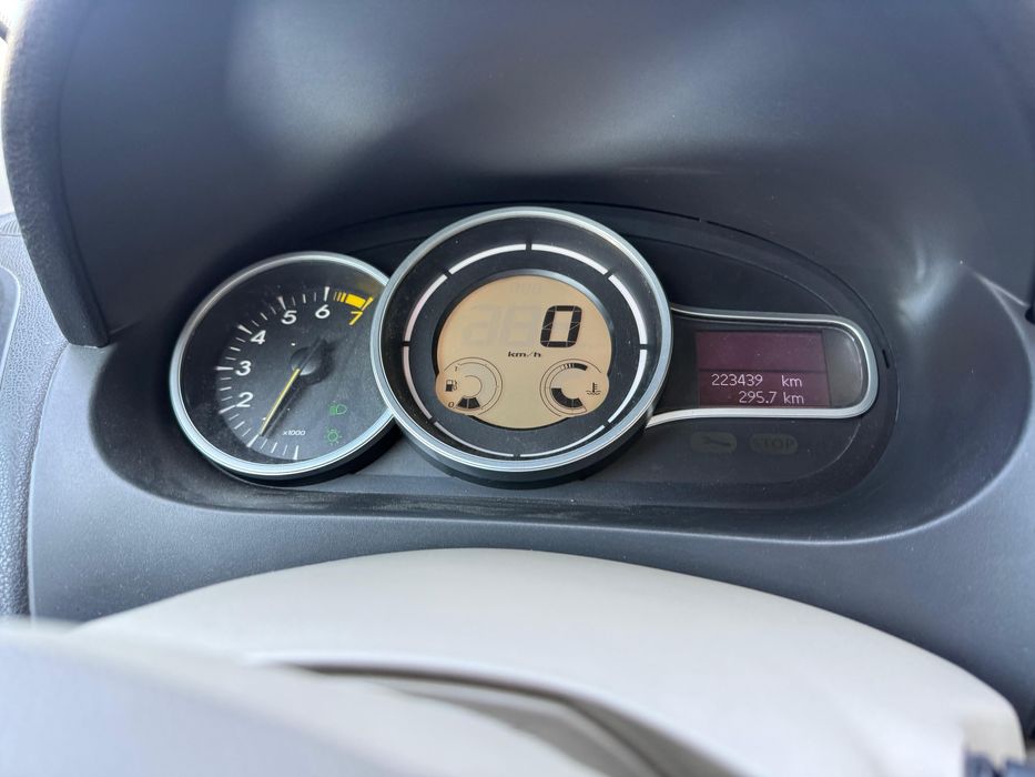Proprietar - Vand Renault Fluence 1.6 16v GPL