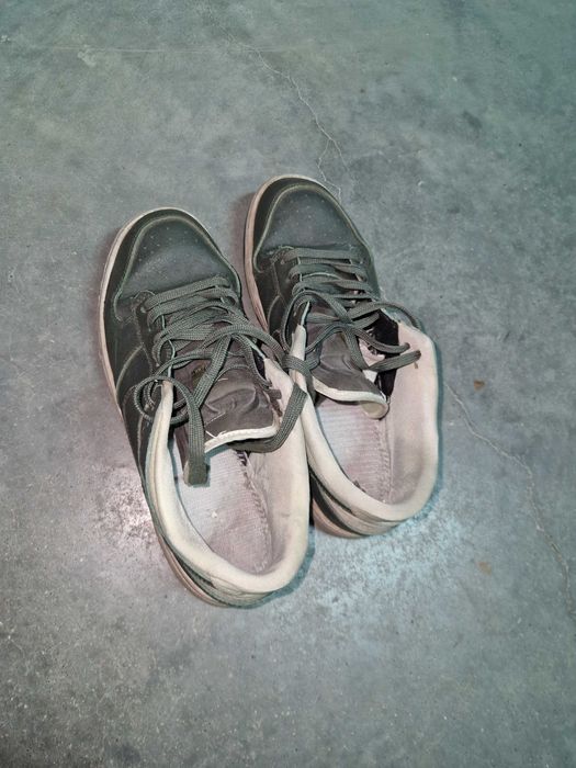 Продам кроссовки за 3000 тнг