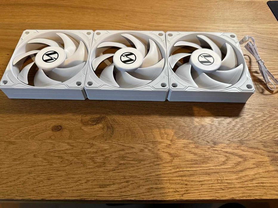 Комплект вентилатори Lian Li Uni FAN, Performance series, 3 броя