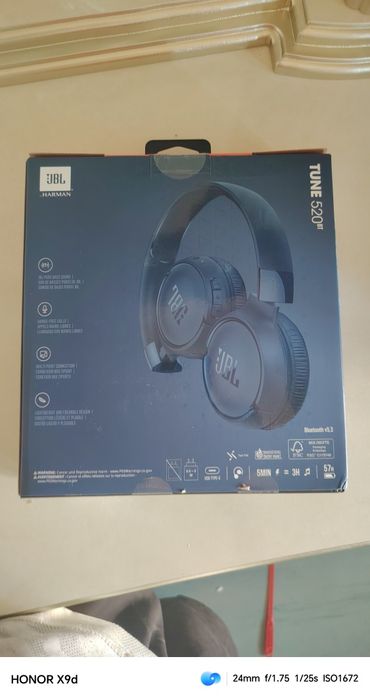 JBL TUNE 520BT naushnik