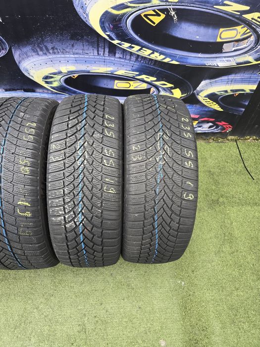 Set 235.55.19  255.50.19 bridgestone 2023