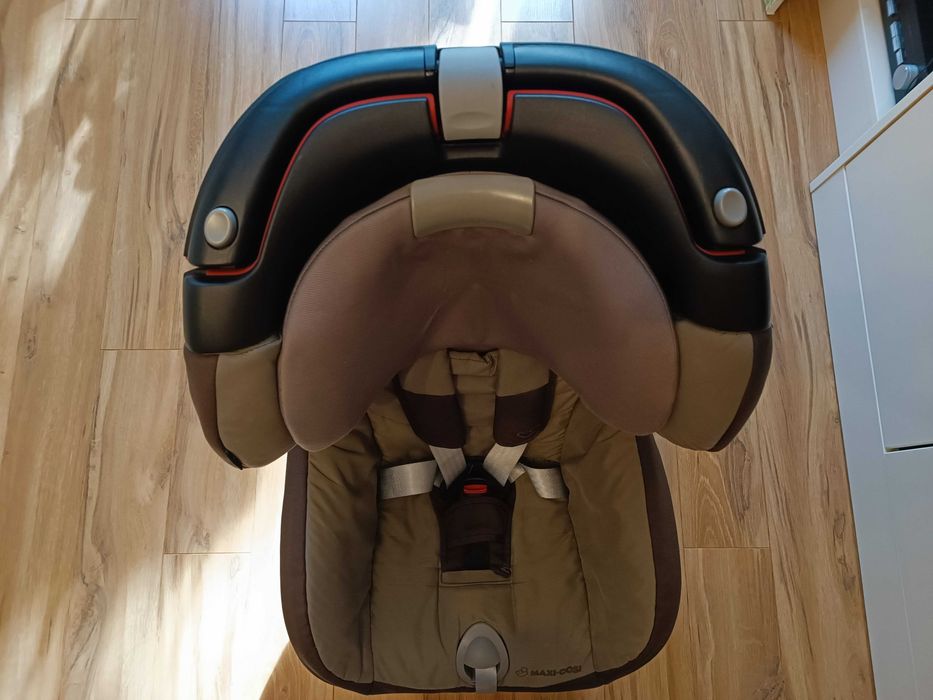 Maxi-Cosi Rubi XP Hazelnut Brown столче за кола 9-18 кг.