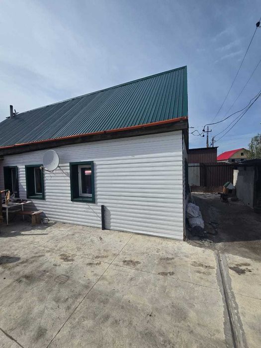 В продаже дом 3 комнаты, район Аквапарка