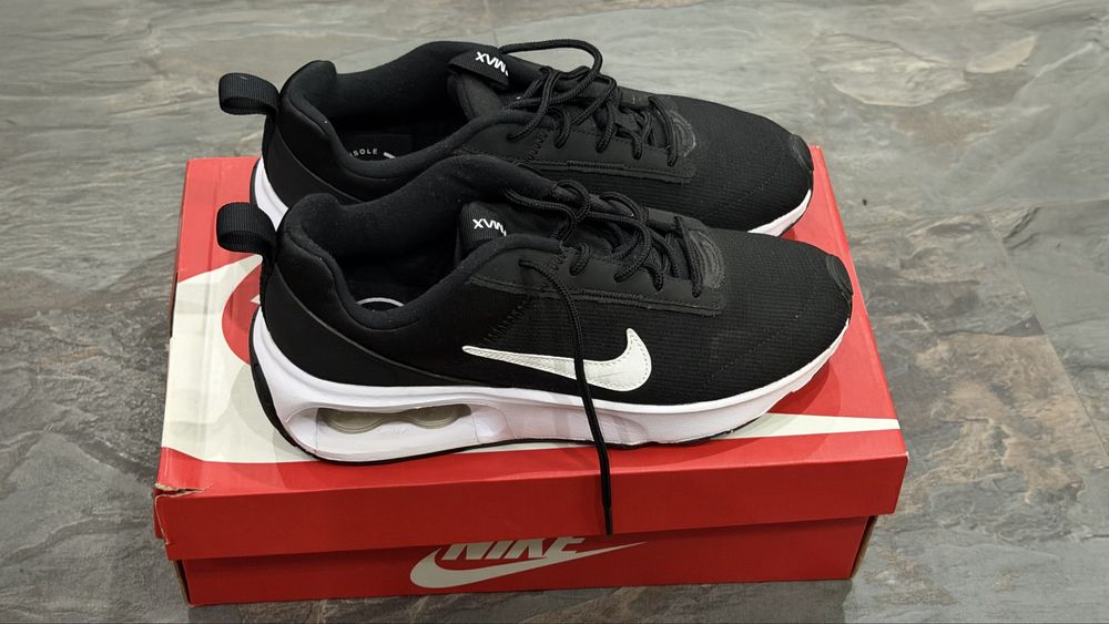 Дамски маратонки NIKE