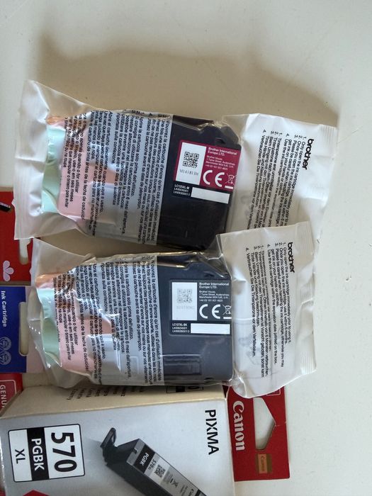 Cartuse diferite culori epson