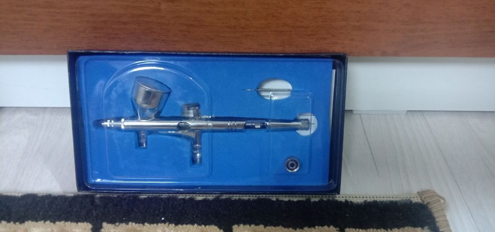 Продам аэрограф новый