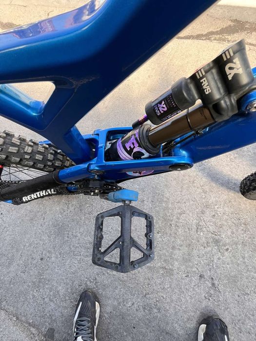 YT Tues cf pro race 2018 колело мекица