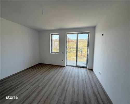 Vand casa tip duplex - teren de 255 mp - Cisnadie