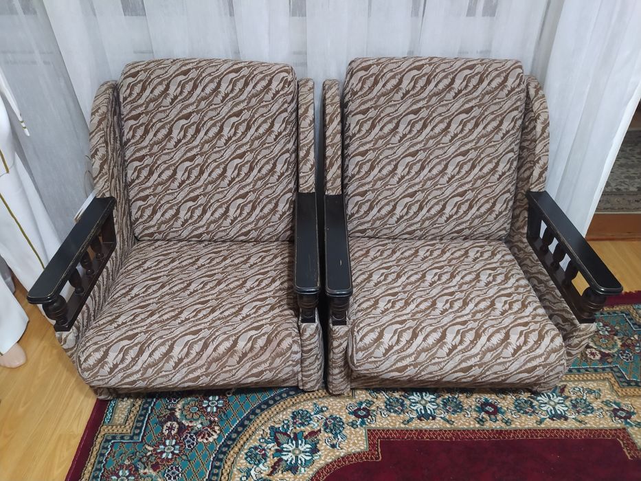 Комплект мягкой мебели (Диван и два кресла)