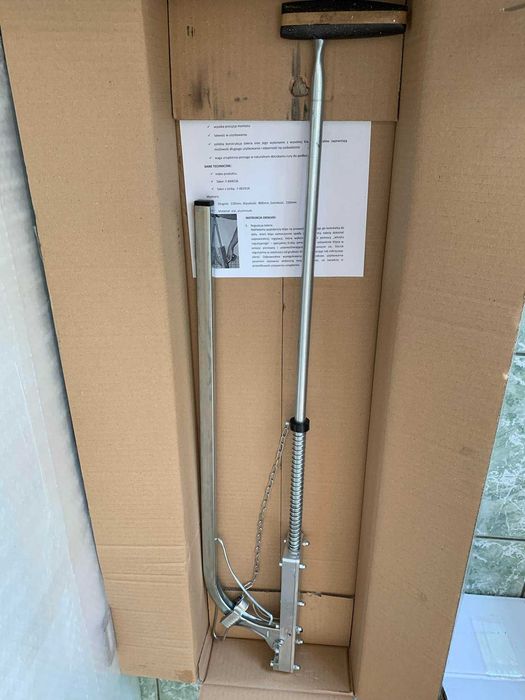 Такер за подово отопление + подарък 300 бр скоби.Безплатна доставка