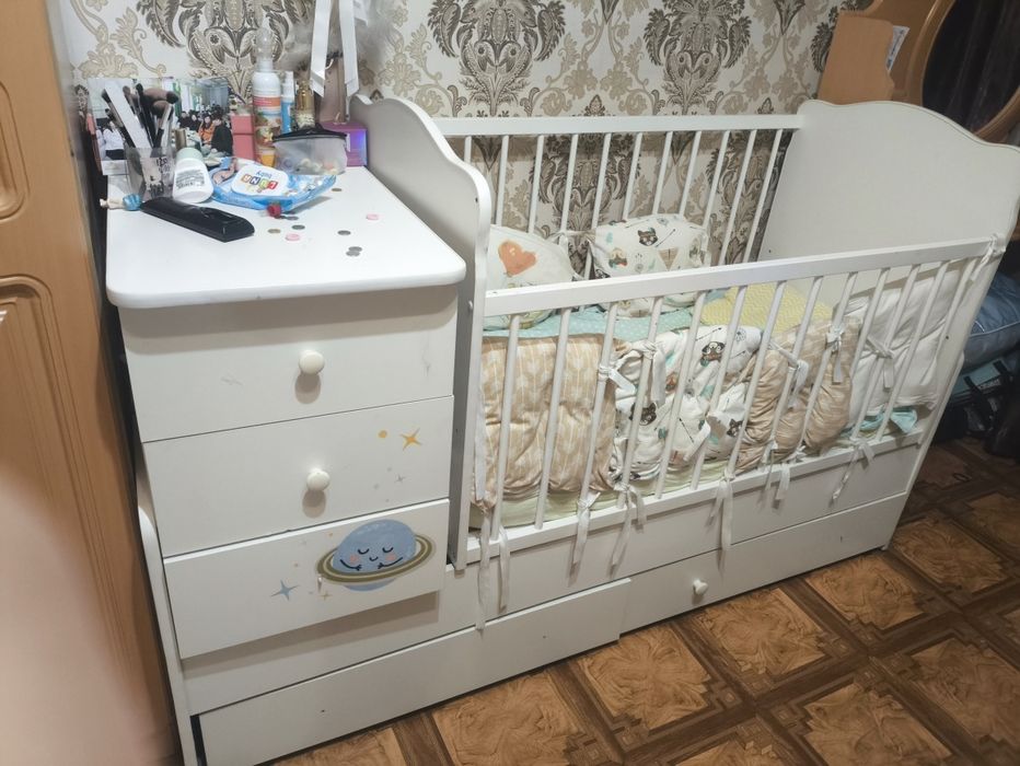 Кровать для новорожденных