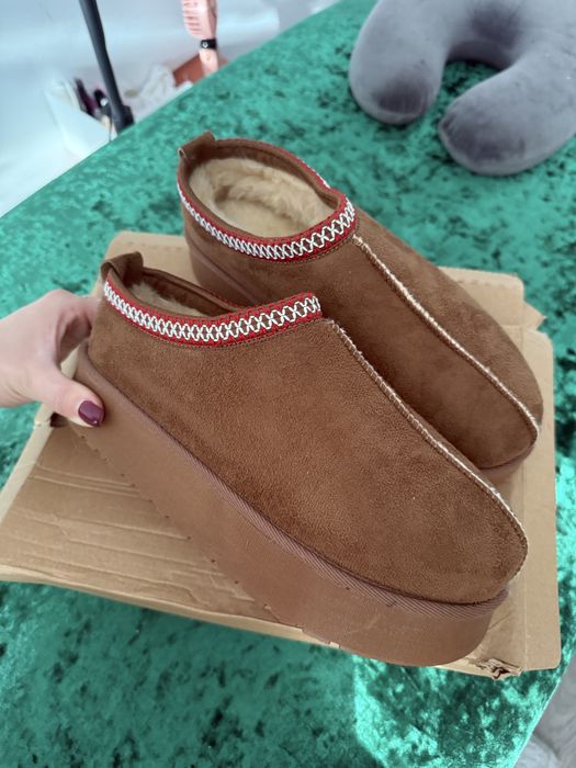 Papuci tip ugg cu blana