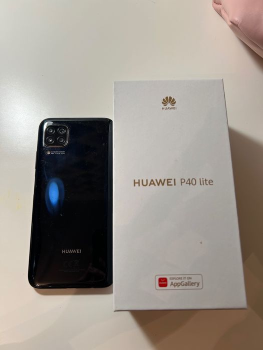 Продам телефон HUAWEI P40 Lite