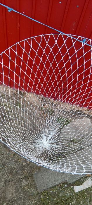 Plasa minciog împletit manual