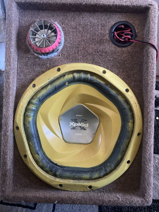 Vand subwoofer sony explod 1300W