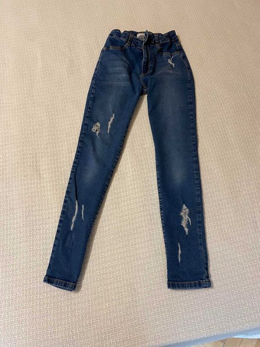 Два броя дънки за момичета