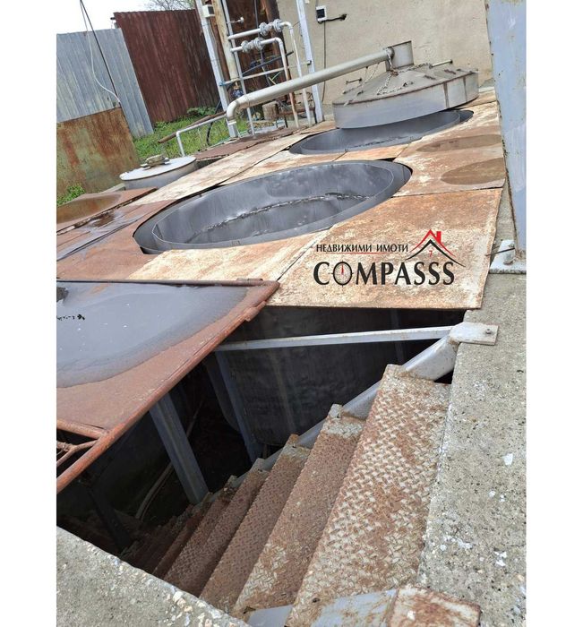 Стопански двор (Дестилерия), с. Плачидол, обл. Добрич–255000лева!