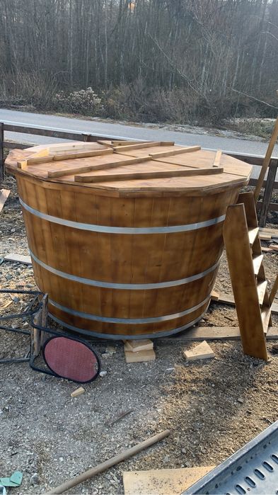 Ciubăr 4-6-8-10 persoane cu transport si garantie