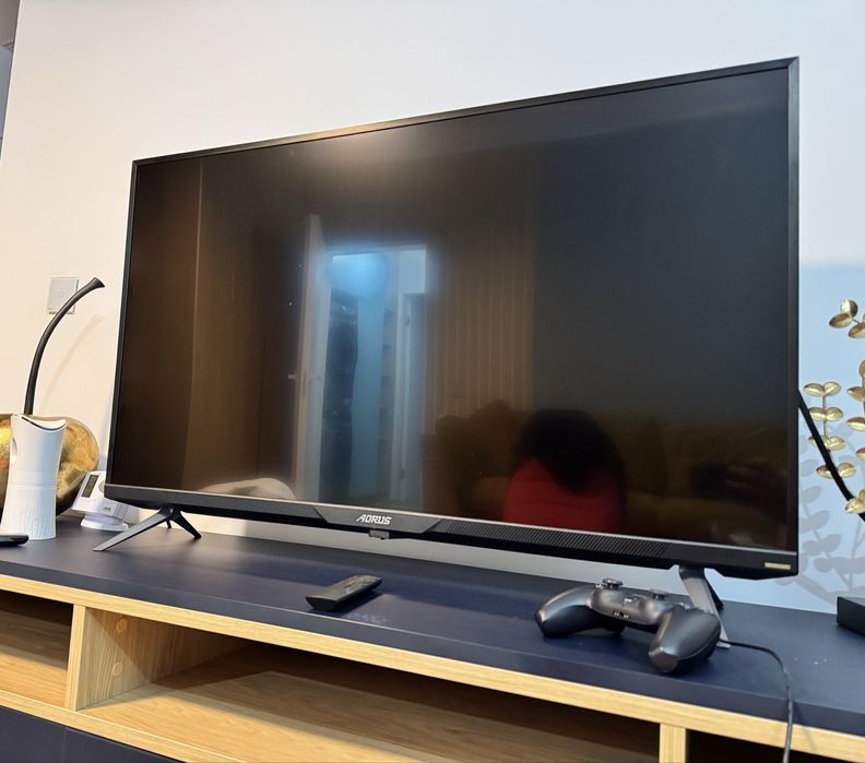 Monitor gaming AORUS 43”