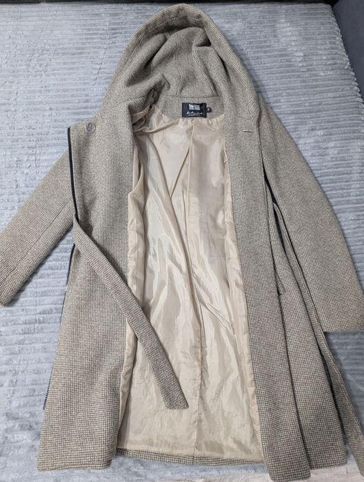 Продам пальто (весна, осень)