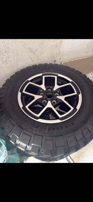 Гуми с джанти Wrangler BG GOODRICH 255/75/17