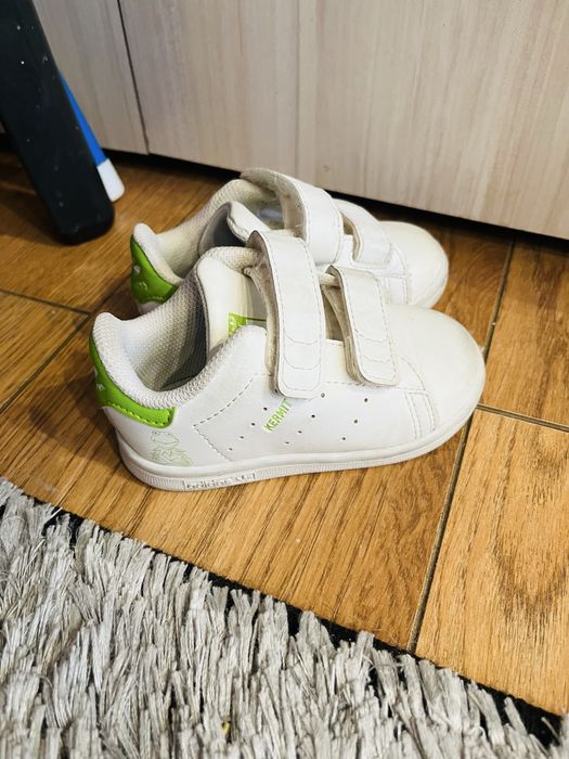 Два чифта обувки adidas