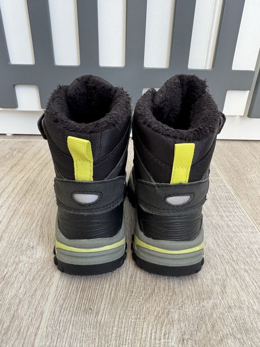 Бебешки зимни обувки