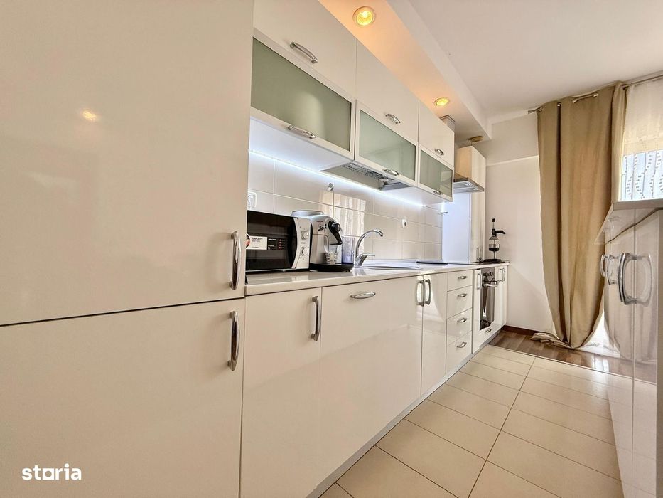 COSMOPOLIS - Apartament cu 3 camere, mobilat si utilat.