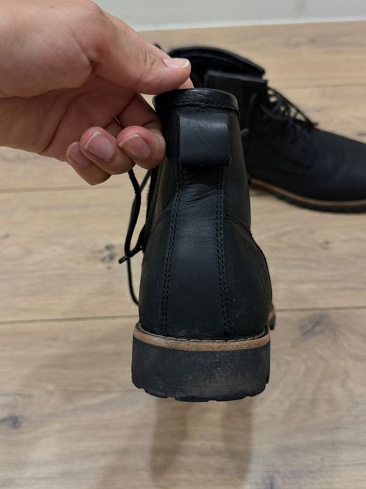 Продам димесезонные ботинки