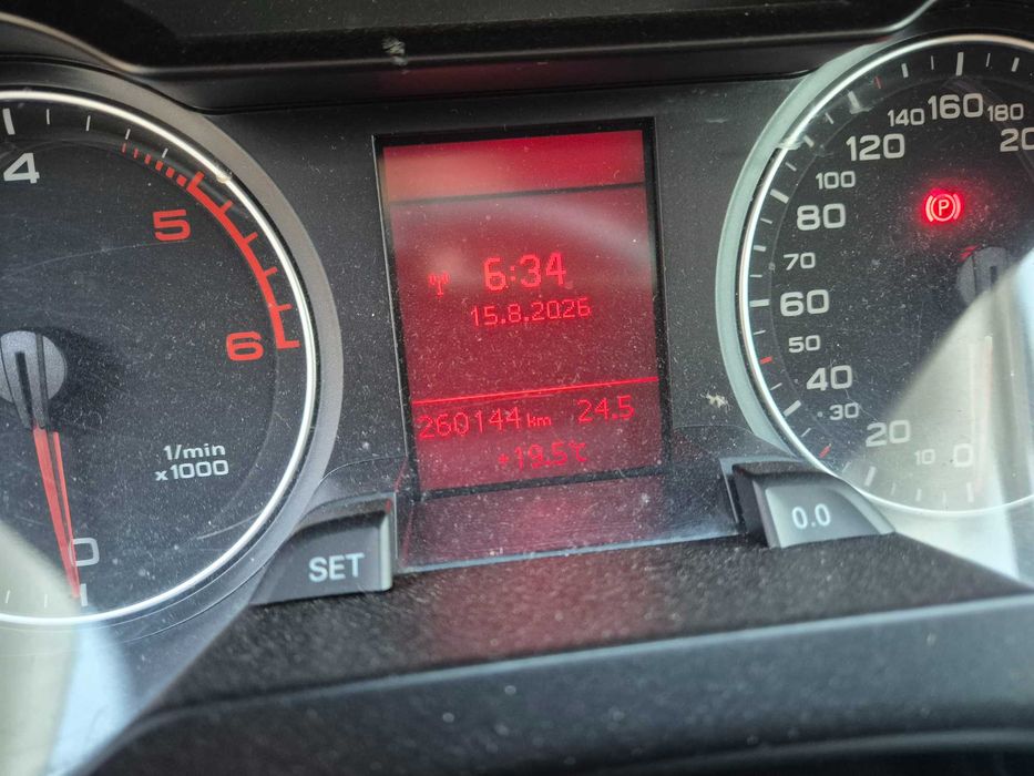 Audi A4 b8 din 2011