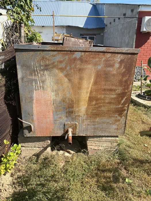 Продам не большой бак